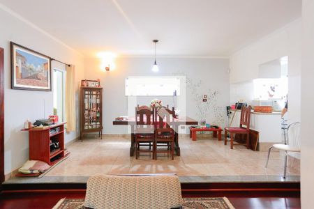 Casa à venda com 4 quartos, 410m² em Adalgisa, São Paulo