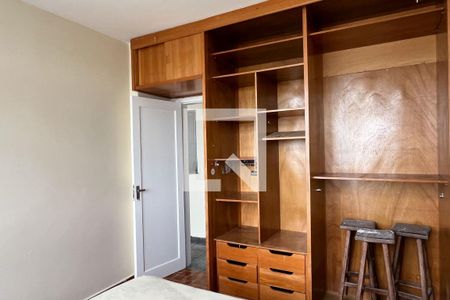 Quarto de apartamento para alugar com 1 quarto, 65m² em Itararé, Santos