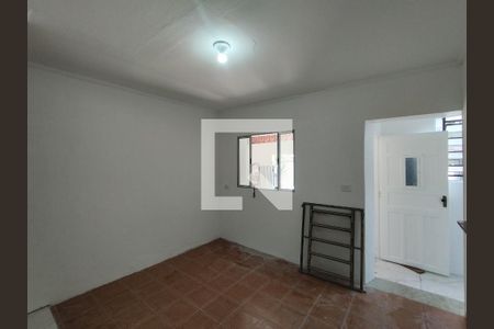 Quarto de casa para alugar com 1 quarto, 40m² em Sacoma, São Paulo