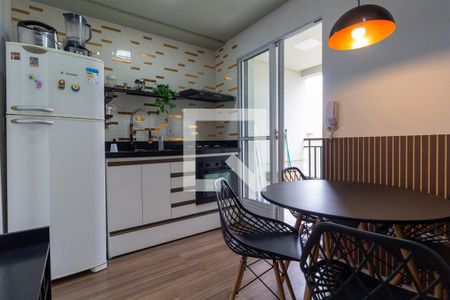 Sala e Cozinha de apartamento para alugar com 2 quartos, 30m² em Vila Esperança, São Paulo