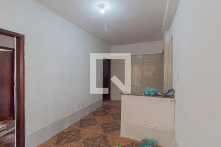 Sala de casa para alugar com 2 quartos, 70m² em Vila Paranagua, São Paulo