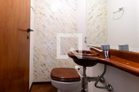 Lavabo de apartamento para alugar com 1 quarto, 90m² em Água Verde, Curitiba