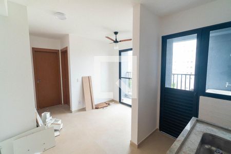 Sala/Cozinha de apartamento para alugar com 2 quartos, 37m² em Jardim Oriental, São Paulo