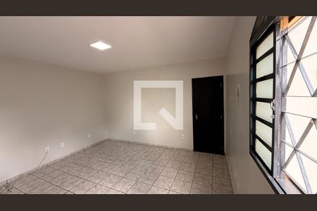 Quarto 01 de casa para alugar com 2 quartos, 100m² em Conjunto D, Brasília