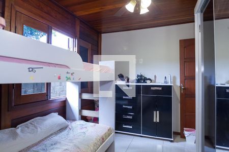 quarto 2 de casa à venda com 3 quartos, 1500m² em Canto das Águas, Rio Acima