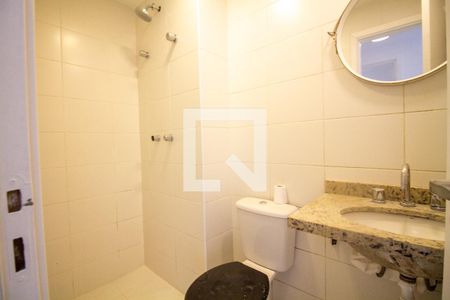 Banheiro de apartamento para alugar com 1 quarto, 55m² em Jardim Santo Amaro, São Paulo