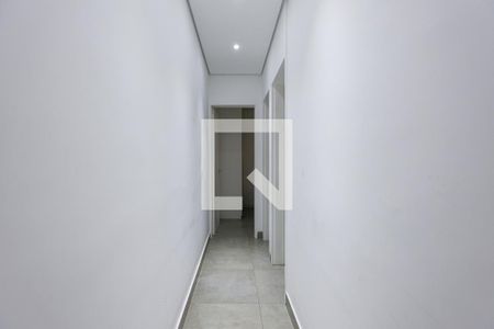 Corredor de apartamento à venda com 2 quartos, 62m² em Vila Pirajussara, São Paulo