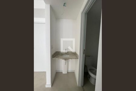 Banheiro de apartamento à venda com 1 quarto, 51m² em Maracanã, Rio de Janeiro