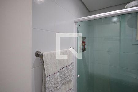Banheiro de apartamento à venda com 2 quartos, 52m² em Parque Novo Mundo, São Paulo