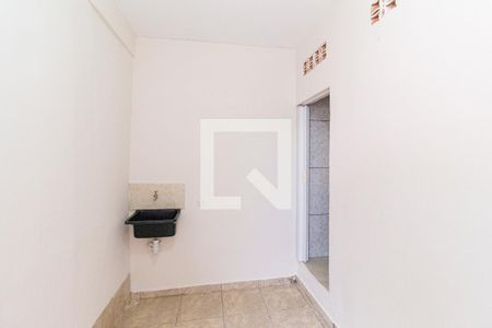 Cozinha e area de serviço de casa para alugar com 1 quarto, 36m² em Cipava, Osasco