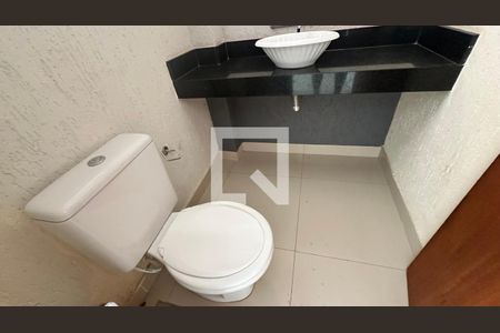 Lavabo de casa para alugar com 4 quartos, 200m² em Vargem Grande, Rio de Janeiro
