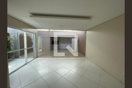 Sala de casa de condomínio para alugar com 3 quartos, 100m² em Santo Afonso, Novo Hamburgo