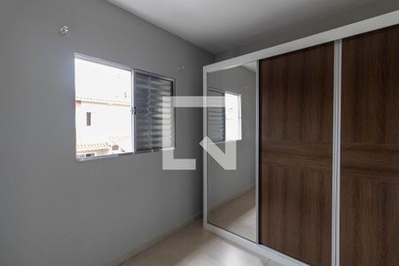 Quarto 2 de casa de condomínio para alugar com 2 quartos, 55m² em Vila Buenos Aires, São Paulo