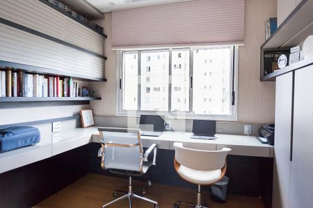 quarto 1 de apartamento à venda com 4 quartos, 172m² em Vale do Sereno, Nova Lima