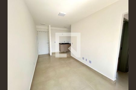 Sala de apartamento para alugar com 2 quartos, 49m² em Jardim Aida, Guarulhos