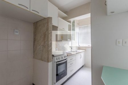 Cozinha de apartamento para alugar com 1 quarto, 45m² em Carmo, Belo Horizonte