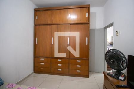 Quarto 2 de casa à venda com 4 quartos, 160m² em Vila Kosmos, Rio de Janeiro