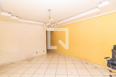 Casa para alugar com 3 quartos, 123m² em Padre Miguel, Rio de Janeiro