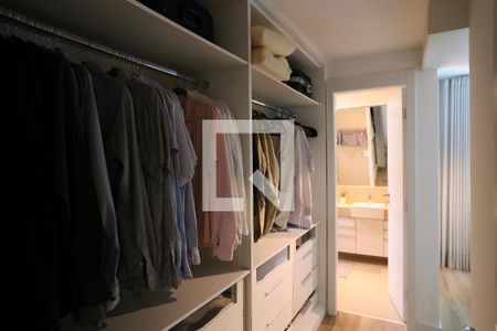 Suíte de apartamento para alugar com 3 quartos, 105m² em Funcionários, Belo Horizonte