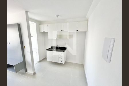 Sala/Cozinha de apartamento para alugar com 1 quarto, 35m² em Vila Mazzei, São Paulo