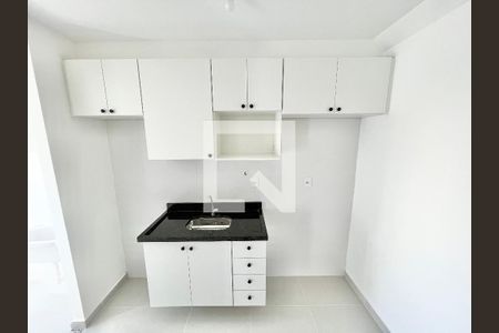 Sala/Cozinha de apartamento para alugar com 1 quarto, 35m² em Vila Mazzei, São Paulo
