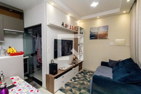 Sala de casa à venda com 2 quartos, 72m² em Parque Guarani, São Paulo