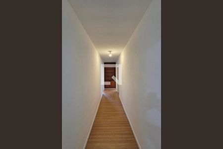 Corredor de casa para alugar com 3 quartos, 180m² em Jardim Campos Eliseos, Campinas