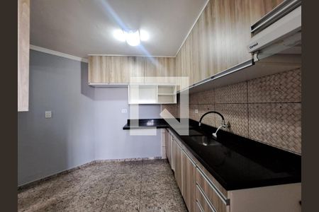 Cozinha de apartamento à venda com 2 quartos, 56m² em Bandeiras, Osasco
