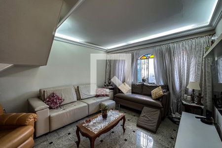 Sala de casa para alugar com 4 quartos, 200m² em Cambuci, São Paulo