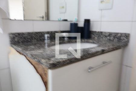 Banheiro de apartamento para alugar com 1 quarto, 40m² em Parque Independencia, São Paulo