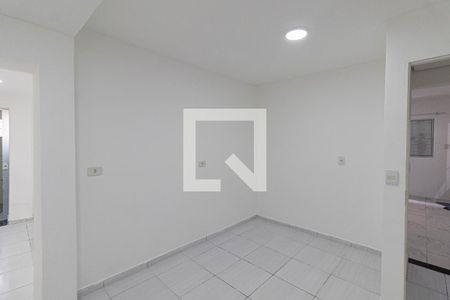 Casa para alugar com 2 quartos, 80m² em Vila Araguaia, São Paulo