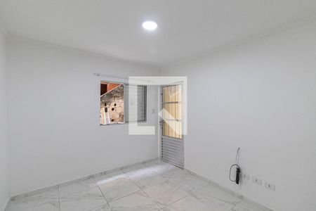 Casa para alugar com 2 quartos, 80m² em Vila Araguaia, São Paulo