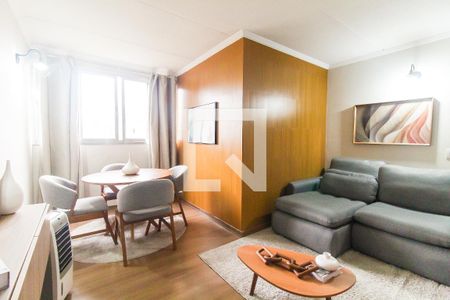 Sala de apartamento à venda com 2 quartos, 73m² em Itaquera, São Paulo