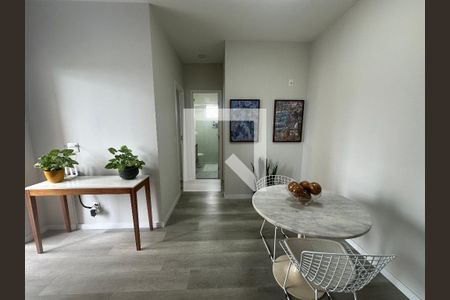 Sala de apartamento para alugar com 2 quartos, 52m² em Alphaville Empresarial, Barueri