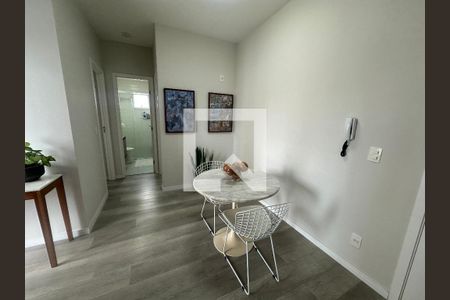 Sala de apartamento para alugar com 2 quartos, 52m² em Alphaville Empresarial, Barueri