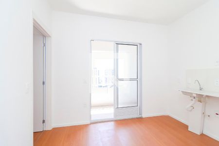 Sala/Cozinha de kitnet/studio para alugar com 1 quarto, 33m² em Itaquera, São Paulo