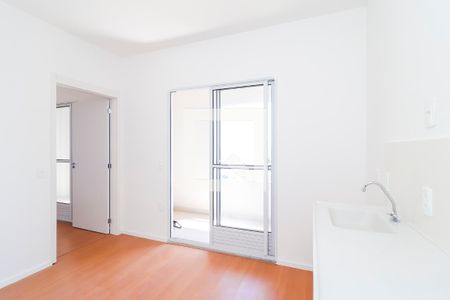 Sala/Cozinha de kitnet/studio para alugar com 1 quarto, 33m² em Itaquera, São Paulo
