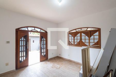 Sala de casa para alugar com 4 quartos, 240m² em Paciência, Rio de Janeiro