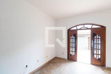 Sala de casa para alugar com 4 quartos, 240m² em Paciência, Rio de Janeiro
