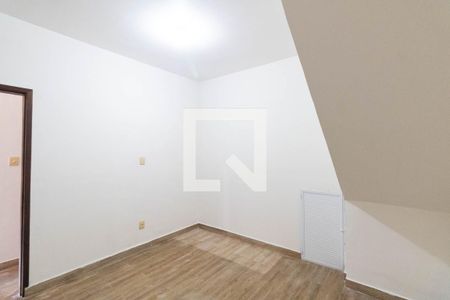 Quarto 1 de casa para alugar com 4 quartos, 240m² em Paciência, Rio de Janeiro
