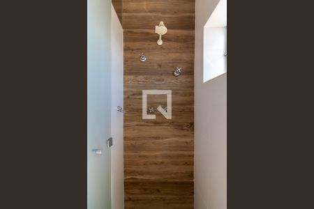 Banheiro da Suíte 1 de casa para alugar com 3 quartos, 55m² em Parque Peruche, São Paulo