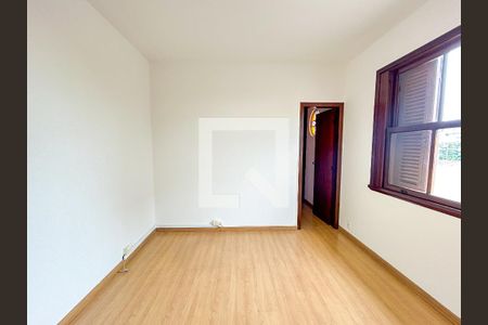 Casa à venda com 6 quartos, 420m² em São José, Belo Horizonte