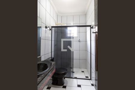 Banheiro de casa para alugar com 3 quartos, 300m² em Parque Jurema, Guarulhos