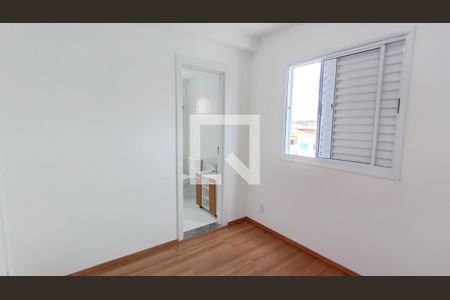 Quarto 2 de apartamento para alugar com 2 quartos, 53m² em Vila Urupes, Suzano