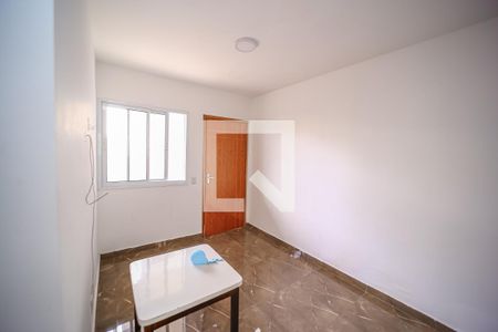 Sala/Cozinha de apartamento para alugar com 2 quartos, 39m² em Parque Boturussu, São Paulo