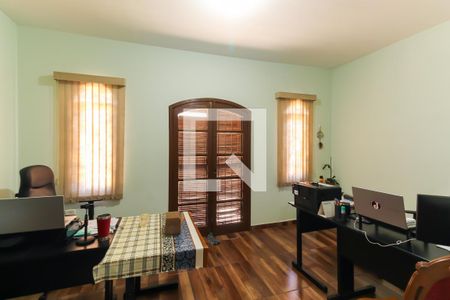 Quarto 1 de casa para alugar com 3 quartos, 250m² em Vila Bertioga, São Paulo