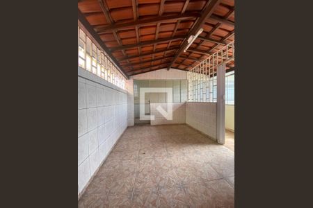 Casa para alugar com 4 quartos, 200m² em Sagrada Família, Belo Horizonte