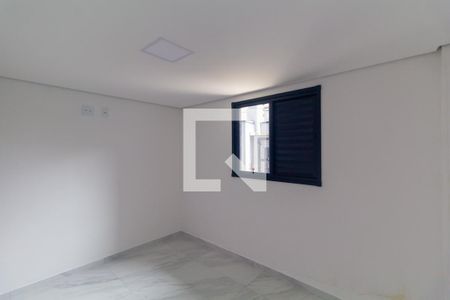 Quarto 1 de apartamento para alugar com 2 quartos, 38m² em Vila Paulo Silas, São Paulo