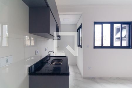 Cozinha de apartamento para alugar com 2 quartos, 41m² em Vila Paulo Silas, São Paulo