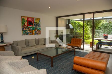 Sala de casa para alugar com 4 quartos, 400m² em Jardim Petropolis, São Paulo